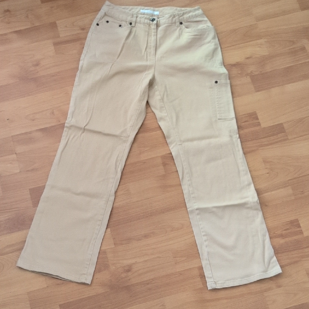 Jones Wear Sport Stretch Pants in Tan